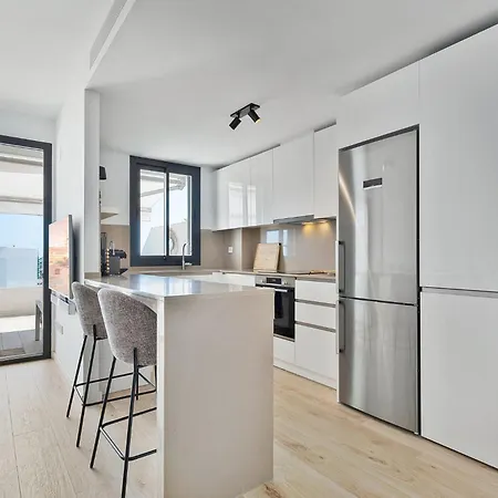 One 80 Within Walking Distance To The Sea 埃斯特波纳