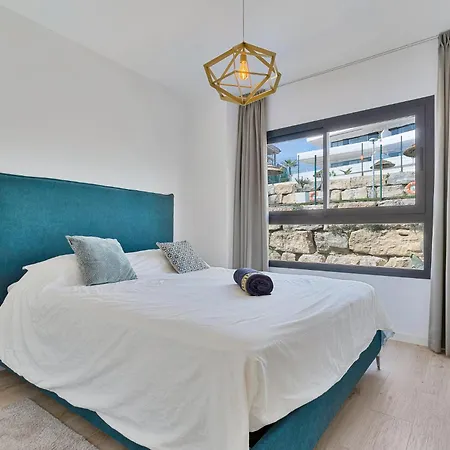 One 80 Within Walking Distance To The Sea * 埃斯特波纳