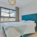 One 80 Within Walking Distance To The Sea Apartment