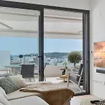 Apartment One 80 Within Walking Distance To The Sea *