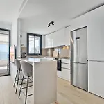 One 80 Within Walking Distance To The Sea Estepona