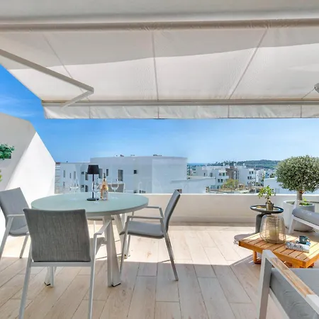 One 80 Within Walking Distance To The Sea Appartement Estepona