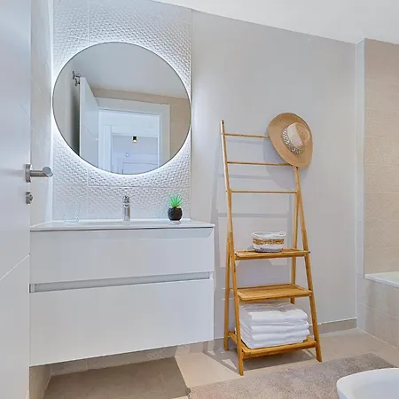 Appartement One 80 Within Walking Distance To The Sea