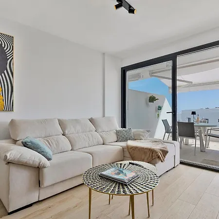 公寓 One 80 Within Walking Distance To The Sea 埃斯特波纳