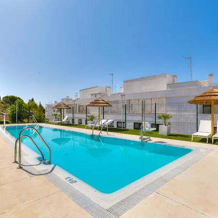 One 80 Within Walking Distance To The Sea Estepona