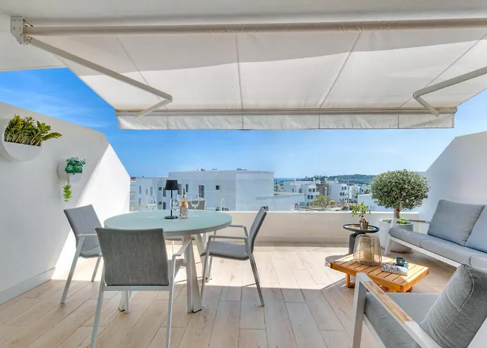 One 80 Within Walking Distance To The Sea Apartment Estepona