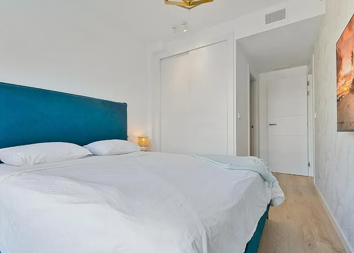 Apartment One 80 Within Walking Distance To The Sea