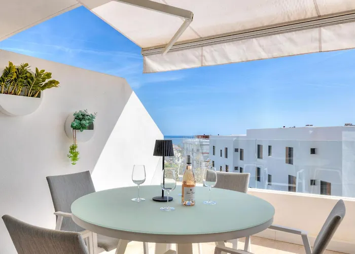 One 80 Within Walking Distance To The Sea