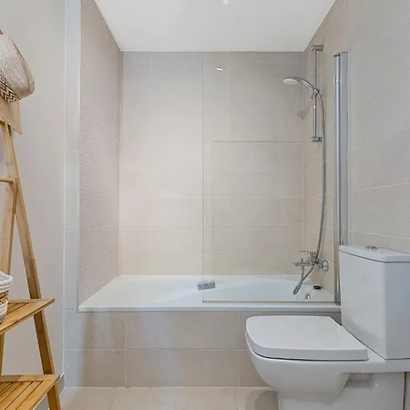 Apartment One 80 Within Walking Distance To The Sea *